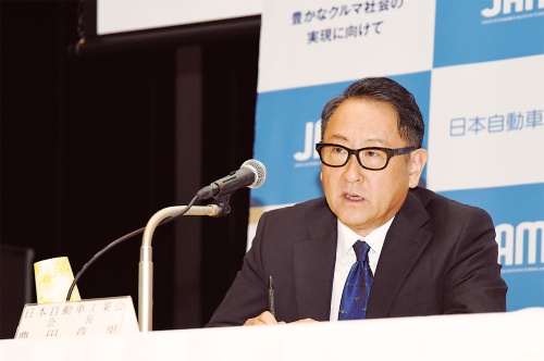 2020年3月19日の記者会見で語る日本自動車工業会会長の豊田章男氏(撮影:日経Automotive)