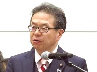 経済産業大臣の世耕弘成氏