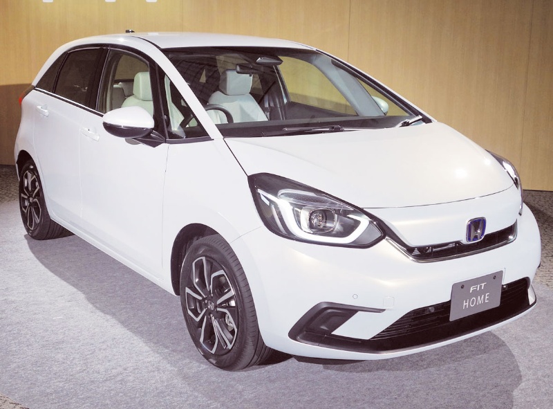 ハイブリッド燃費競争は終わるか 見限るホンダ こだわるトヨタ 日経クロステック Xtech ハイブリッド燃費競争は終わるか 見限るホンダ こだわるトヨタ 日経クロステック Xtech