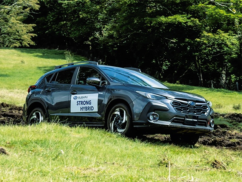 スバルのHEV、水平対向エンジンがある限り4WDは「必ず機械式 スバルのHEV、水平対向エンジンがある限り4WDは「必ず機械式