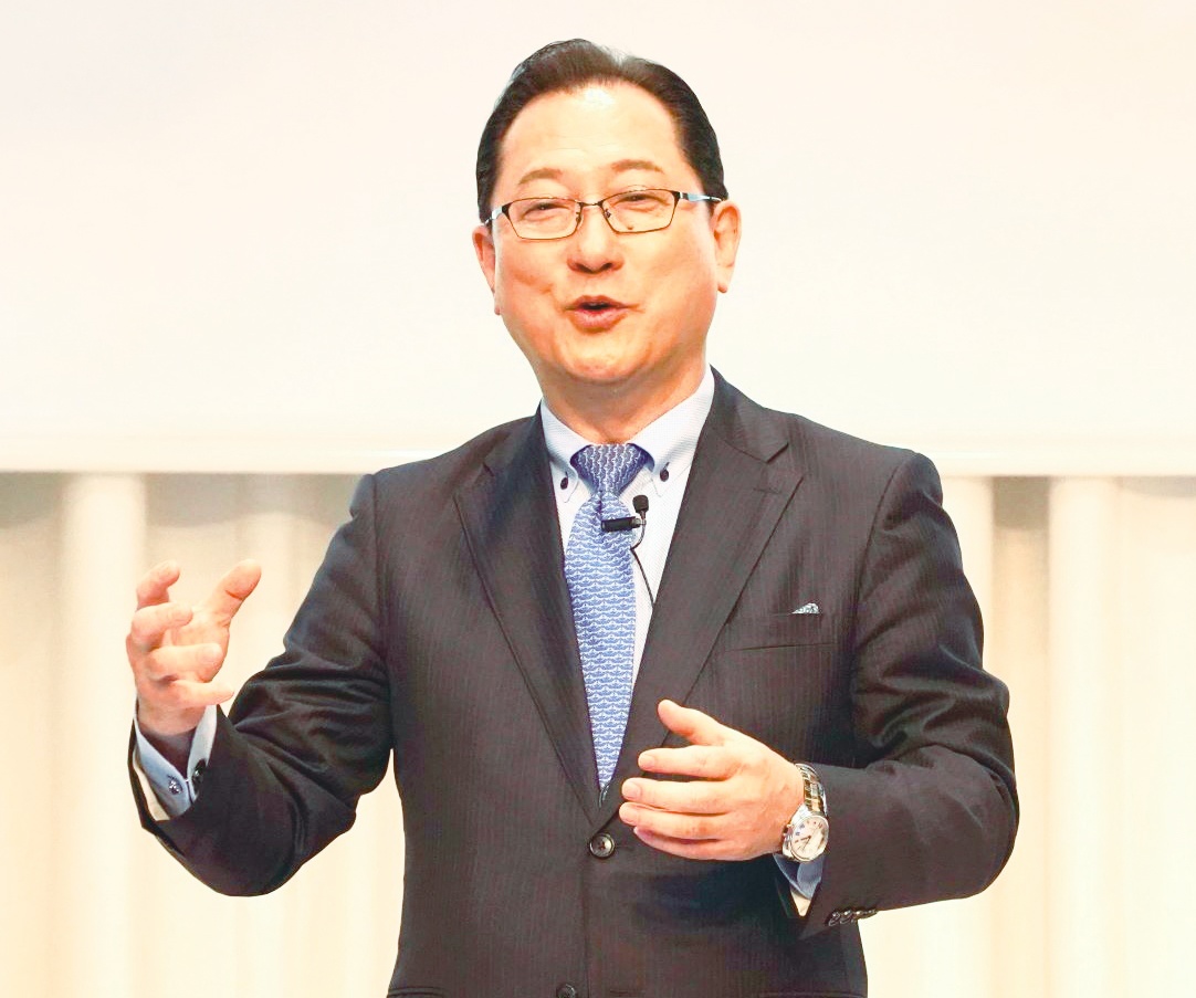 焦る鴻海が日本メーカーに秋波、三菱自にEV供給へ | 日経クロステック（xTECH）