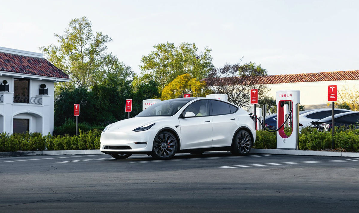 図1　米Tesla（テスラ）の電気自動車（BEV）販売は急増