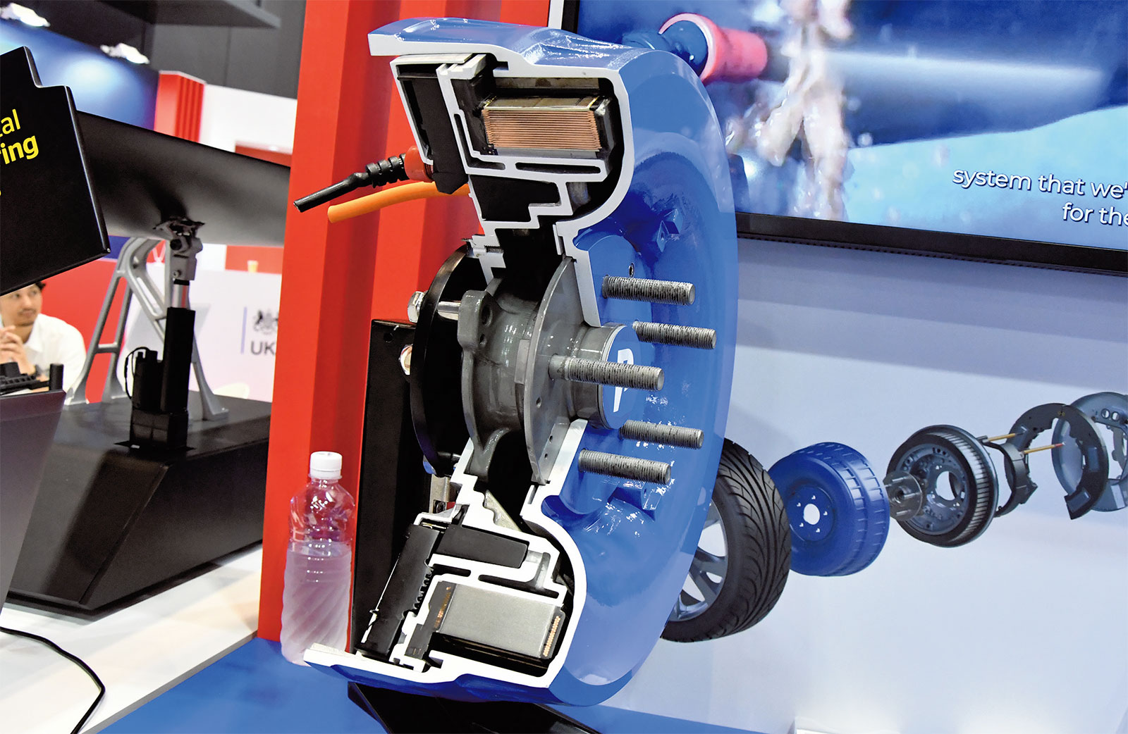 インホイールモーター、発進（3ページ目） | 日経クロステック（xTECH）