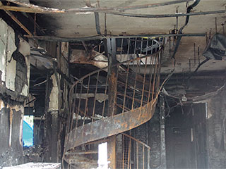 京アニ放火、生死分けた30秒