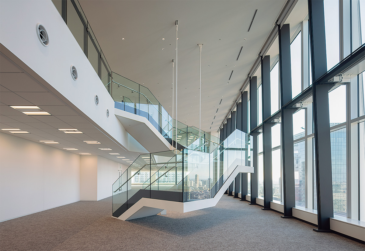 都市軸が貫通する摩天楼 | 日経クロステック（xTECH）