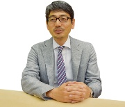 石田 哲也氏