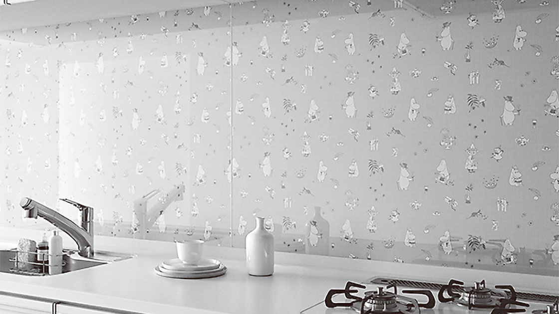 ムーミン柄のホーロー製キッチンパネル | 日経クロステック（xTECH）