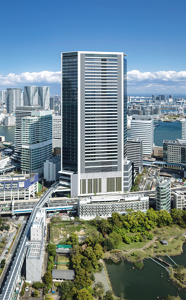 2020年9月14日に開業した「東京ポートシティ竹芝」。警備ロボットとエレベーターを連動させ、フロア間の移動を可能にする仕組みも取り入れている（写真：東急不動産）