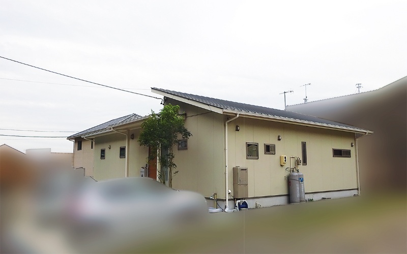 片流れ屋根で雨漏り被害 日経クロステック Xtech 片流れ屋根で雨漏り被害 日経クロステック Xtech