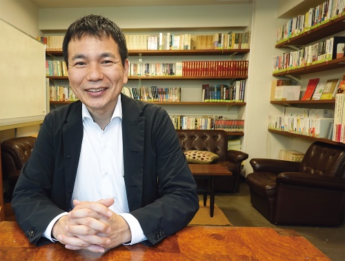 安田 哲也氏