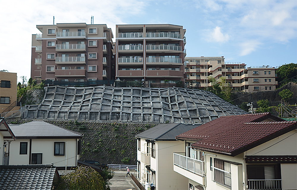 復旧工事後の様子で、21年10月14日に撮影した(写真:日経コンストラクション)