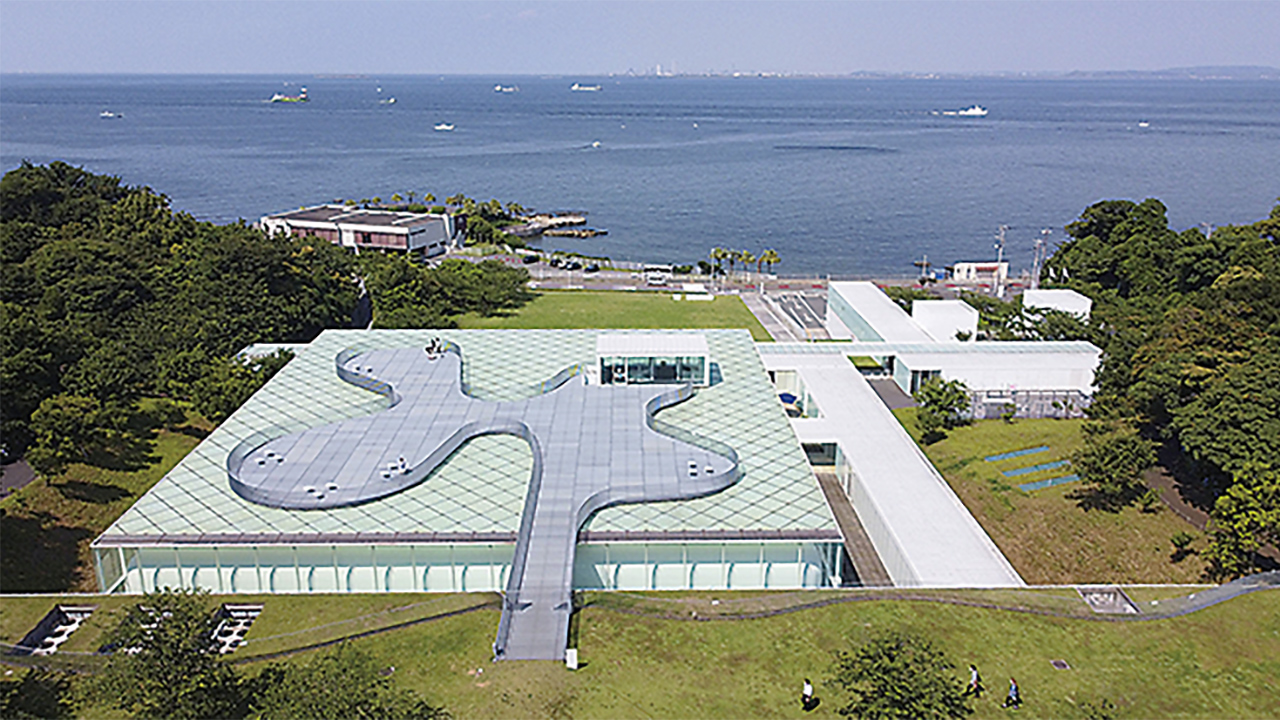 磯崎新が設計した芸術館で大回顧展 | 日経クロステック（xTECH）