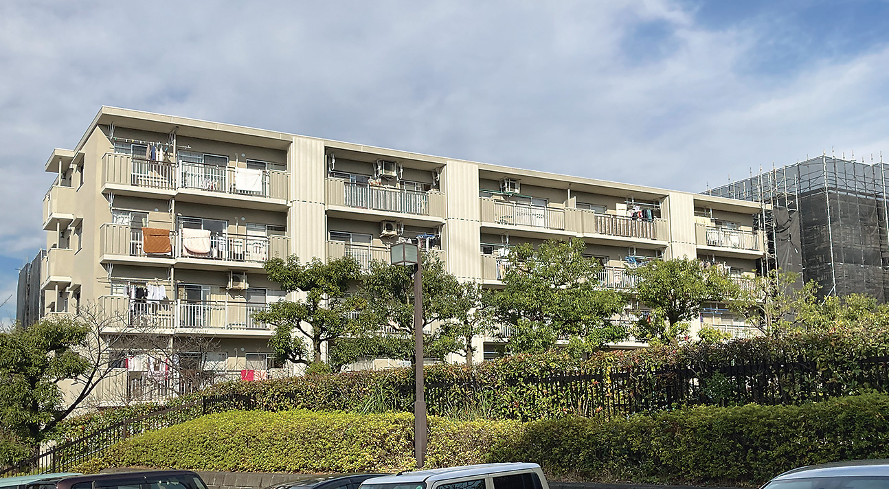 〔写真1〕2つの工区に分けて工事内容を入れ替える