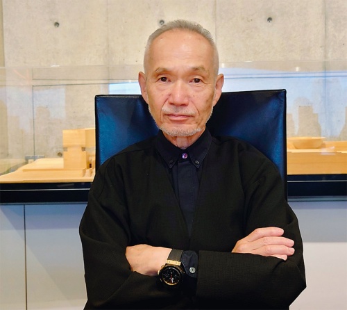 西陣織パビリオンは真っ赤な花、曲面だらけ鉄骨フレームと膜材 | 日経クロステック(xTECH)