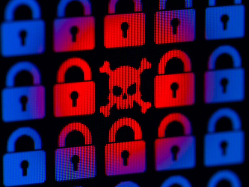 10万人超の個人情報に不正アクセス　サイバー攻撃でデータ管理不備が露呈