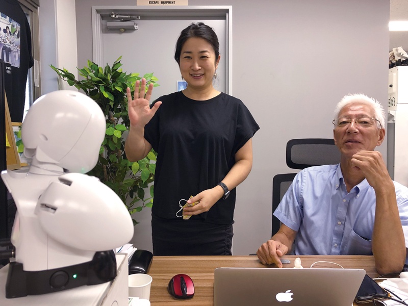 隣に分身ロボット オフィスの新常態 日経クロステック Xtech