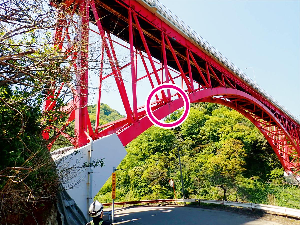 国道8号の鋼アーチ橋で斜材が破断 | 日経クロステック（xTECH）