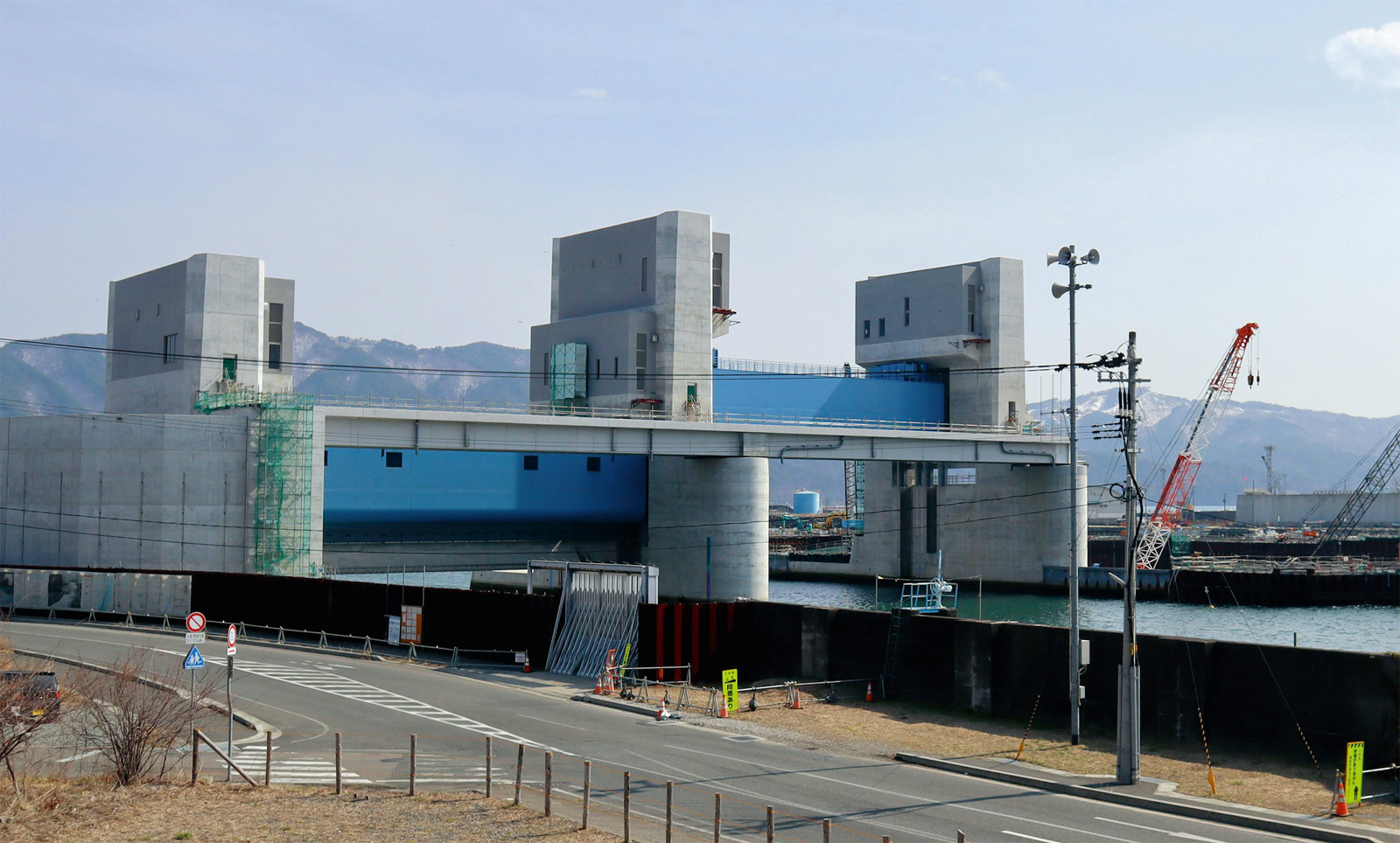 古伊賀建水 度重なる増額で工費5倍、震災復興の水門 | 日経クロステック（xTECH）