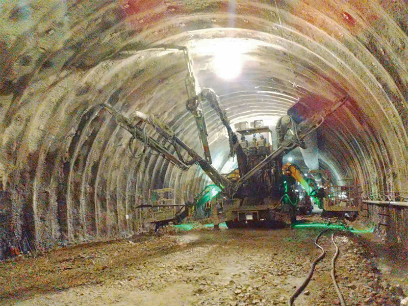 リニアのトンネル工事で湧水対策中止