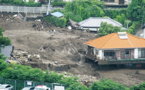 2021年7月3日に熱海市で発生した土石流は、下流域の住宅をのみ込んだ（写真：竹林洋史・京都大学防災研究所准教授）