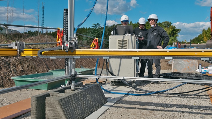 施工箇所で擁壁をじかに「印刷」、300の部材を3Dプリンターで製作