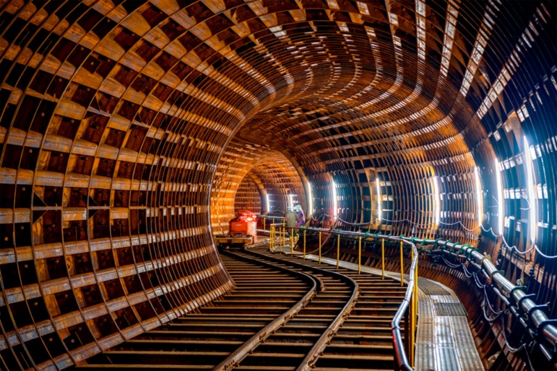 つづら折りトンネルで難施工続く 日経クロステック Xtech つづら折りトンネルで難施工続く 日経クロステック Xtech