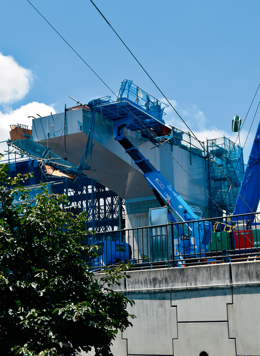 静清バイパスの橋桁落下で8人死傷 | 日経クロステック（xTECH）