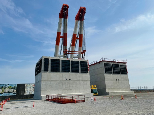 資料2■ 桂浜津波防波堤の堤幹部となるケーソン。長さ13.2m×幅11.9m×高さ13.2m。重さは約1800tだ(写真:国土交通省四国地方整備局)