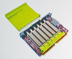 図1 推論用AIチップカード「Glacier Point v2」