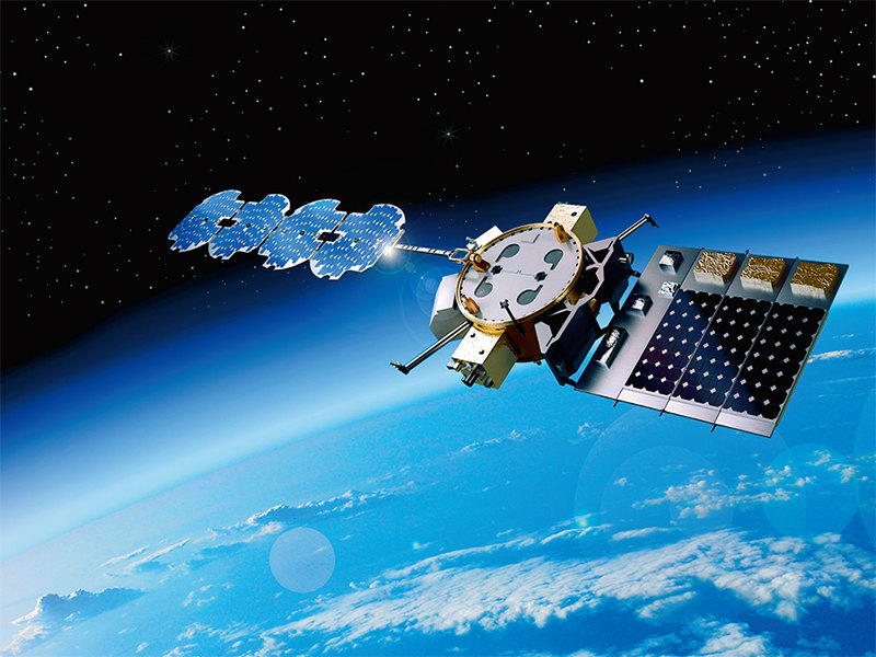 宇宙発電所(田中 資幸 作) 夢の「宇宙太陽光発電」が再起動、空から戦場に電力供給狙う米国