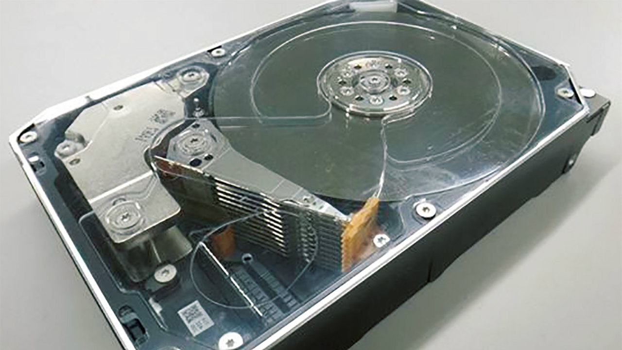 大容量HDDで東芝が逆襲、成長市場に二刀流で挑む | 日経クロステック