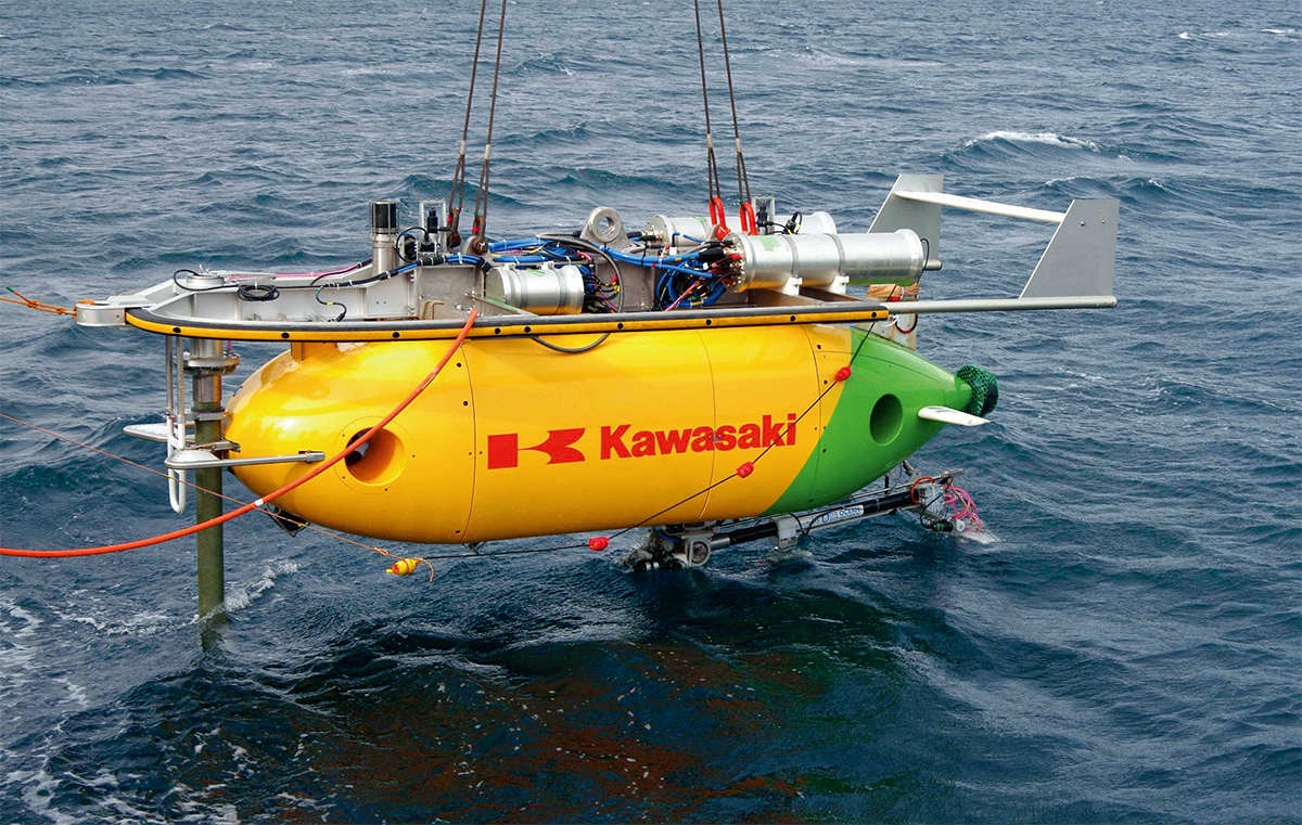 潜水艦技術で深海の自律無人潜水機、防衛技術のデュアルユースが活発化