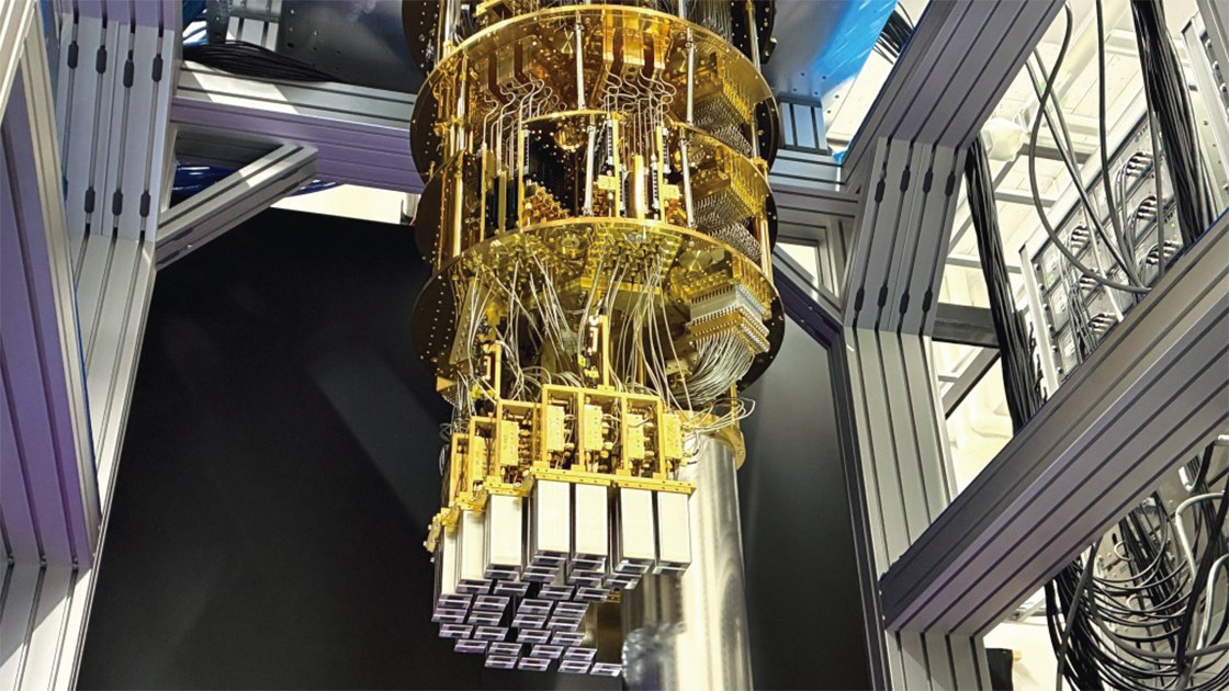 1万量子ビット超が視野、次世代機の供給網構築へ