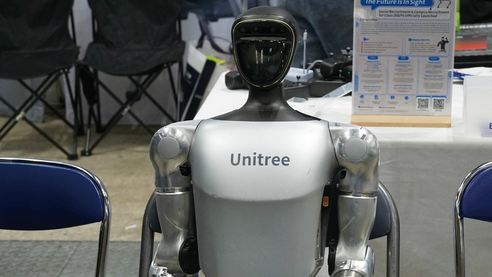 AI技術で開発が再加速、二足で歩く人型ロボットはどこへ向かうのか