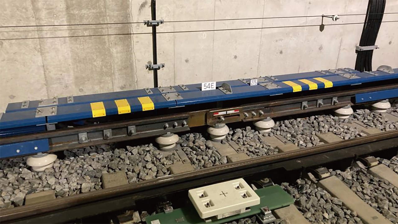 万博帰宅困難トラブル、大阪メトロが原因発表 第3軌条継ぎ目で地絡（2