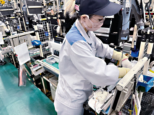 1番人気のダイキン入荷しました！！取付工事込み ダイキン（DAIKIN） 【標準取付工事費込】ダイキン ルームエアコン CX