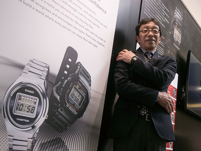 伊部菊雄 直筆サイン色紙 G-SHOCK カシオ casio 開発者 Gショック 200を超える失敗の向こうに｜G-SHOCK開発者・伊部菊雄の履歴書