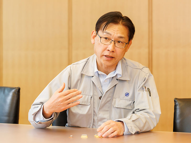 3人の素人で始めたレーザー開発