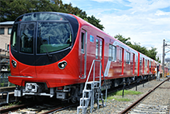 TDR-2000 新安全システム搭載 丸ノ内線2000系車両に、東芝インフラシステムズの駆動システム | 日経