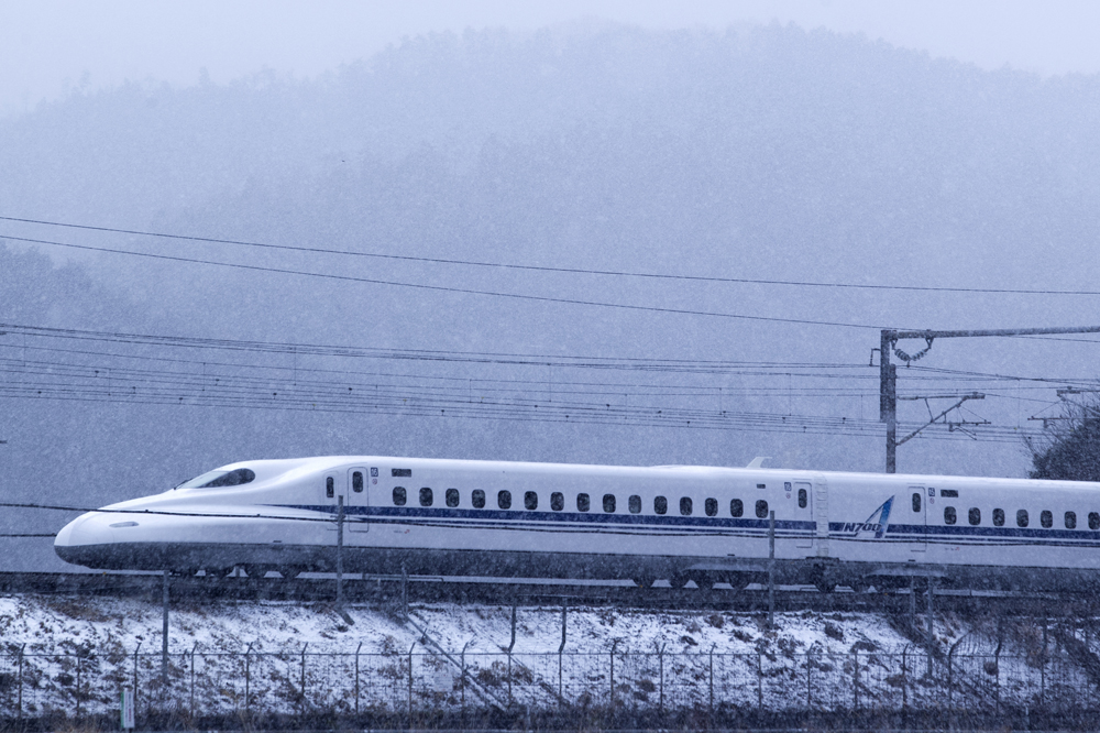 JR東海、新幹線の架線に付着する氷や霜をリアルタイム検知、列車遅延の