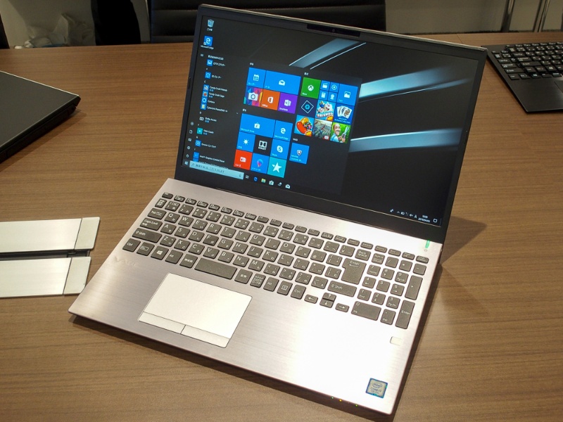 ノート Vaio S15 がデザイン一新 Cpu性能を引き出す設計に 日経クロステック Xtech