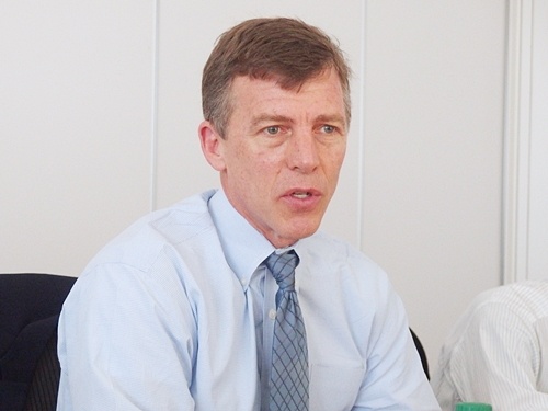 MaximのScott Jones氏。日経 xTECHが撮影