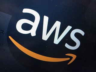 政府システムのクラウド基盤、AWS採用を正式決定