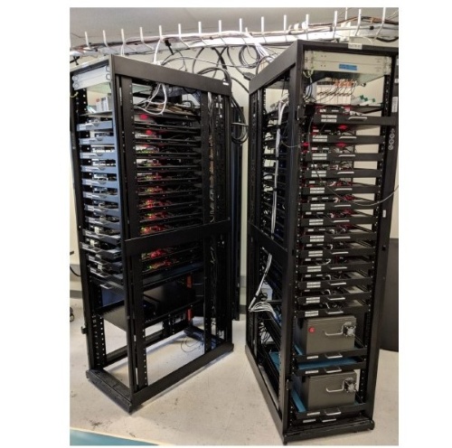 実験室に配備されたVehicular Congestion Test Rack(VeCTR)