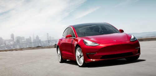 図2 テスラのEV「モデル3」