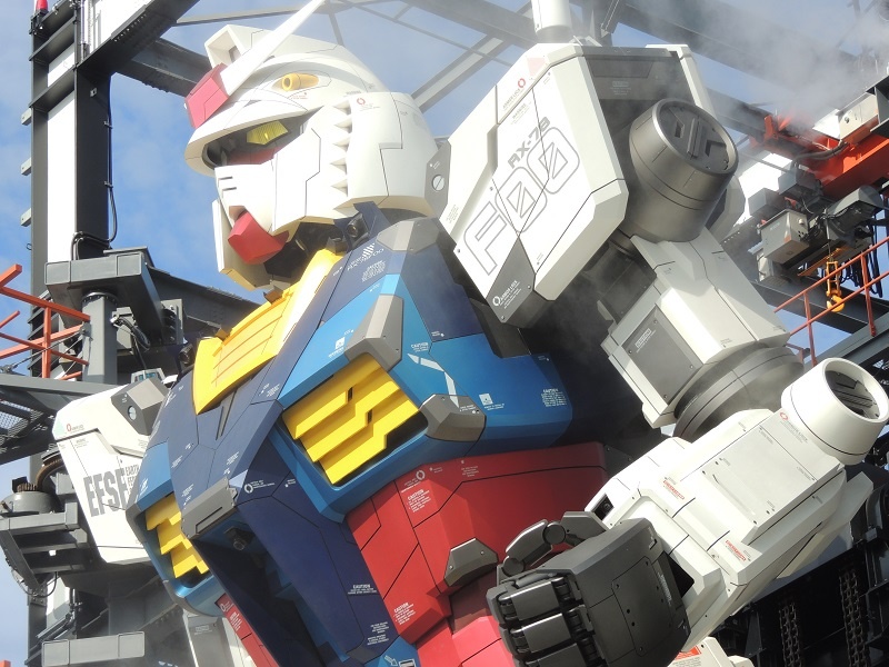 実物大で動くガンダムの操縦席を5gで体験 横浜に注目の新施設登場 日経クロステック Xtech 実物大で動くガンダムの操縦席を5gで体験 横浜に注目の新施設登場 日経クロステック Xtech