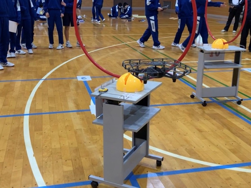 東大と日本tcs 南相馬の中学生にドローン操作プログラミングの授業 日経クロステック Xtech