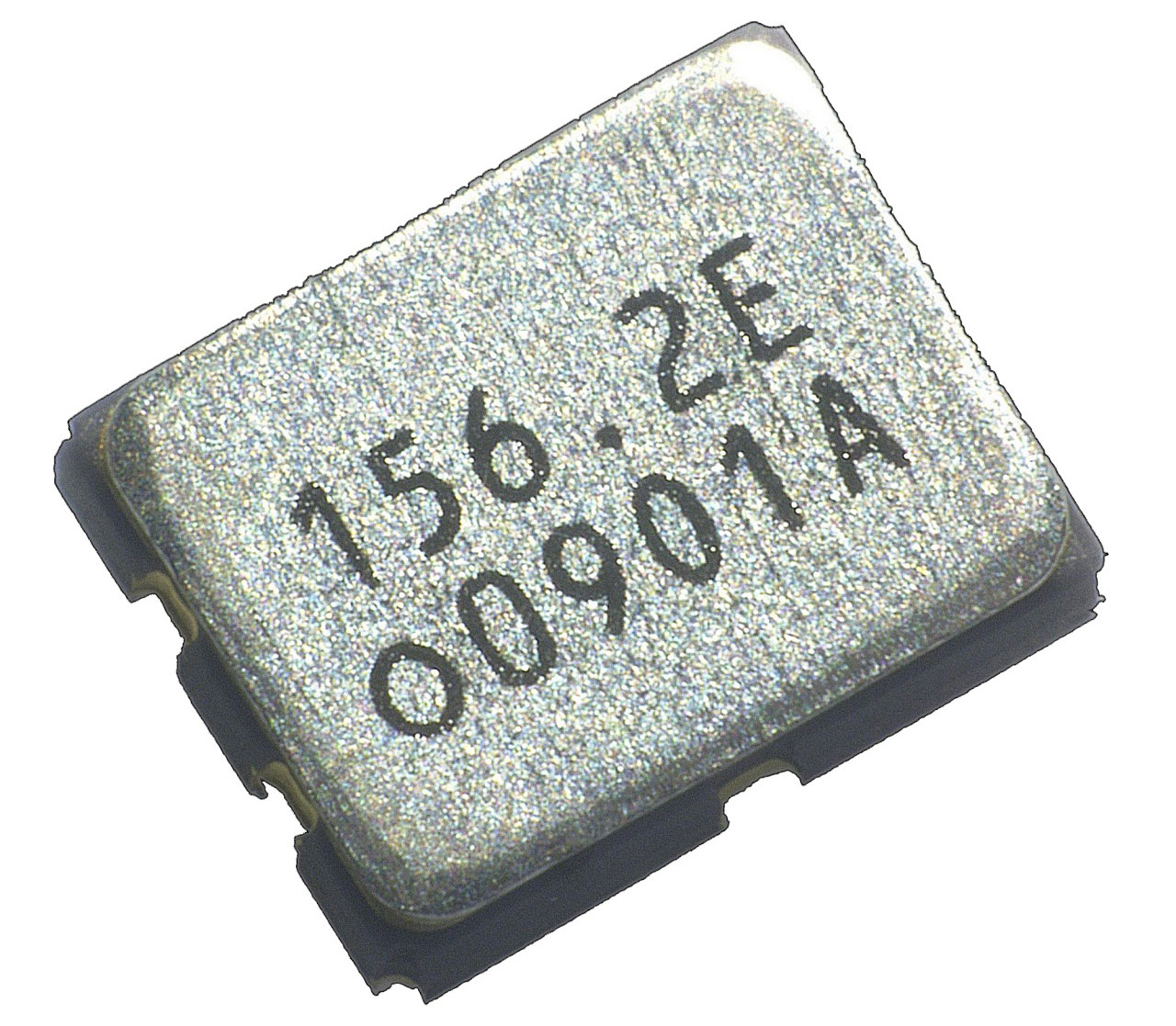 5G時代のネットワーク機器に向けた水晶発振器、エプソンが発売