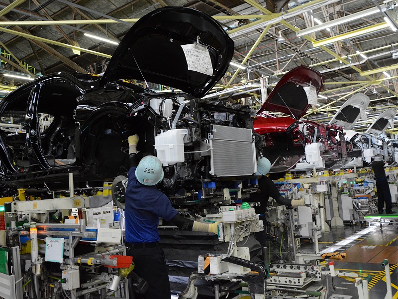 トヨタ 10月に33万台減産 21年度の生産計画を下方修正 日経クロステック Xtech