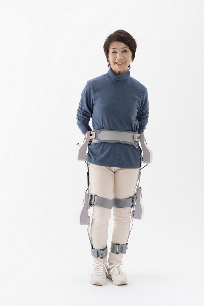 歩行トレーニングロボット「curara（クララ）」